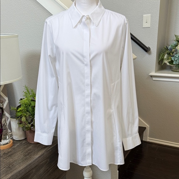 Foxcroft Cici No Iron Pinpoint Long Sleeve Tunic - Picture 6 of 14